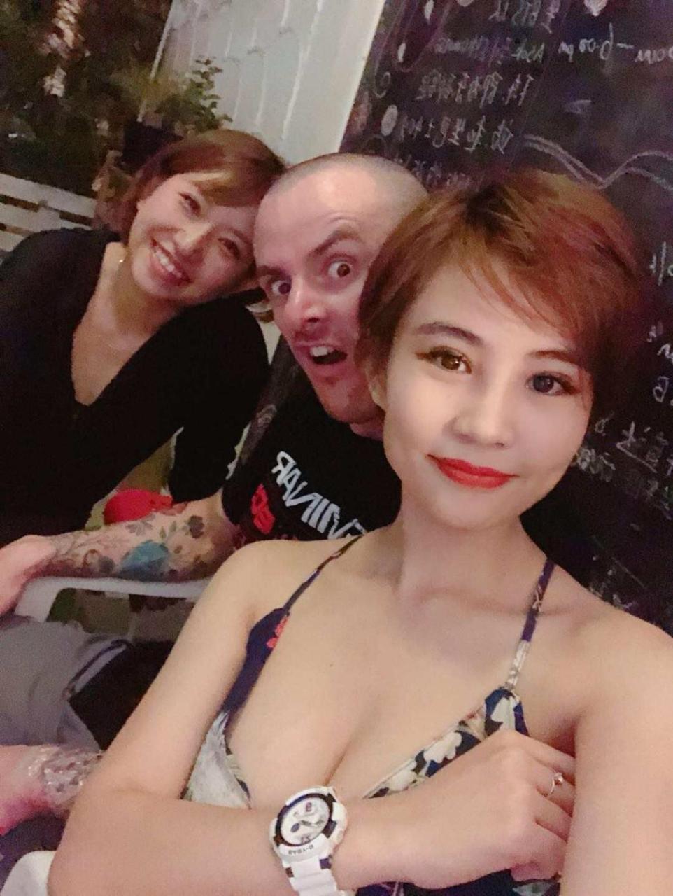 17You Inn Hostel Bangkok Luaran gambar