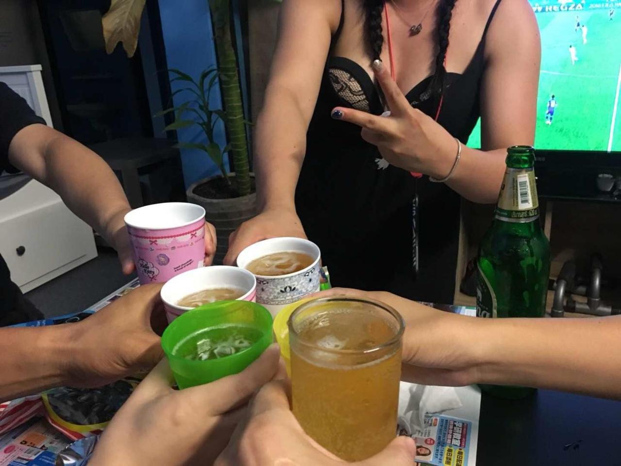 17You Inn Hostel Bangkok Luaran gambar